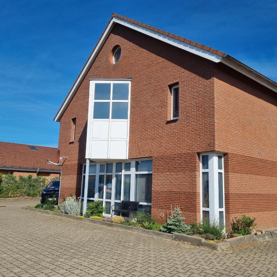 Mueritz-Pension Waren Экстерьер фото
